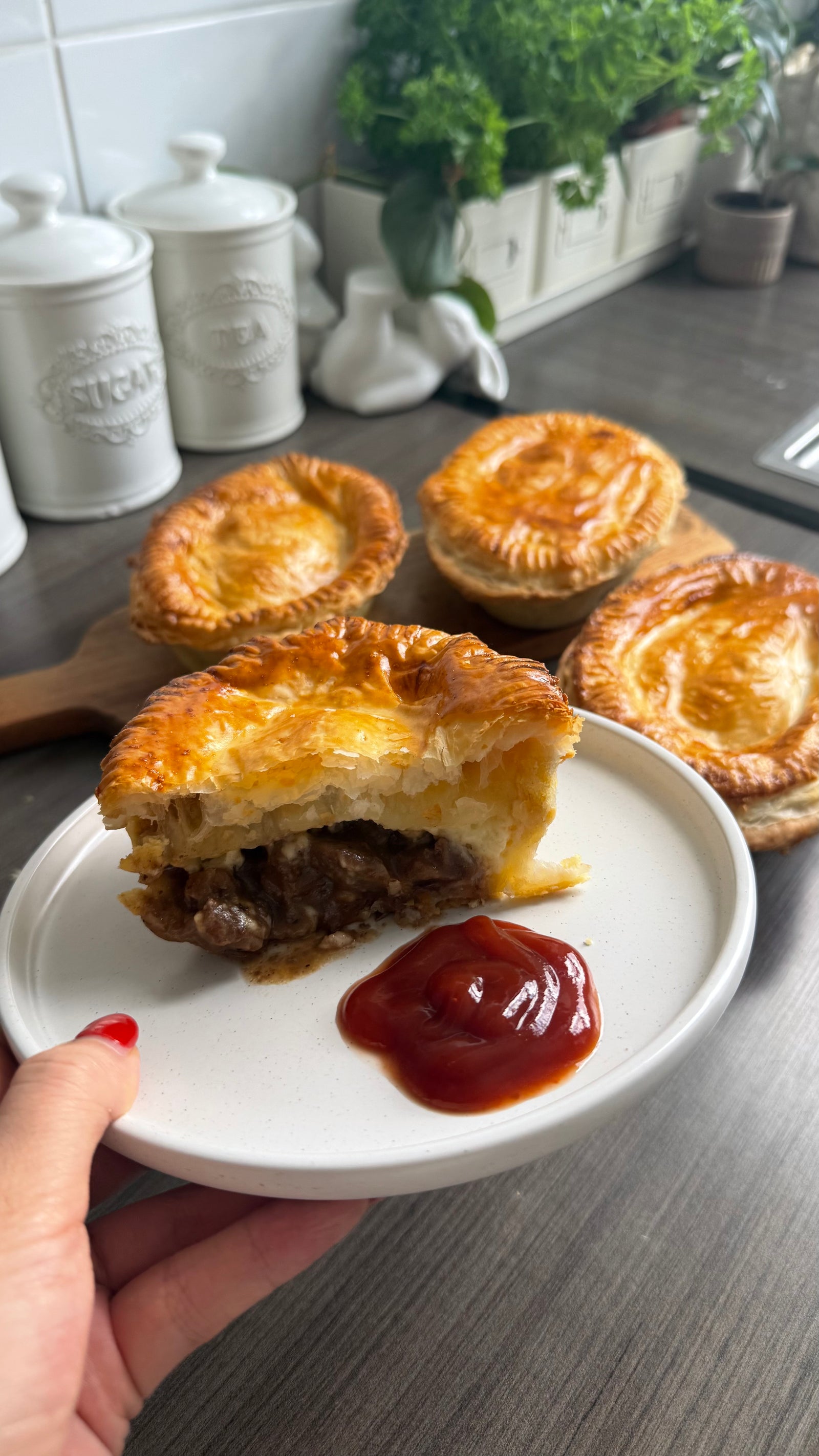 The Kiwi Pie Box